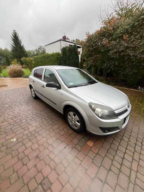 Opel Astra H 2004 | II właściciel | 190 000 km | zadbany