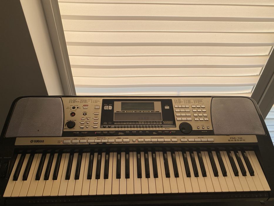 Yamaha PSR-740シンセサイザー 61鍵盤 YAMAHA PSR-740(キーボード、シンセサイザー)の新品/中古販売