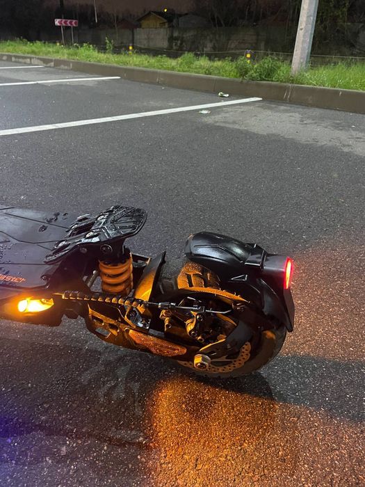 Продам електро самокат KuKirin G2 Master