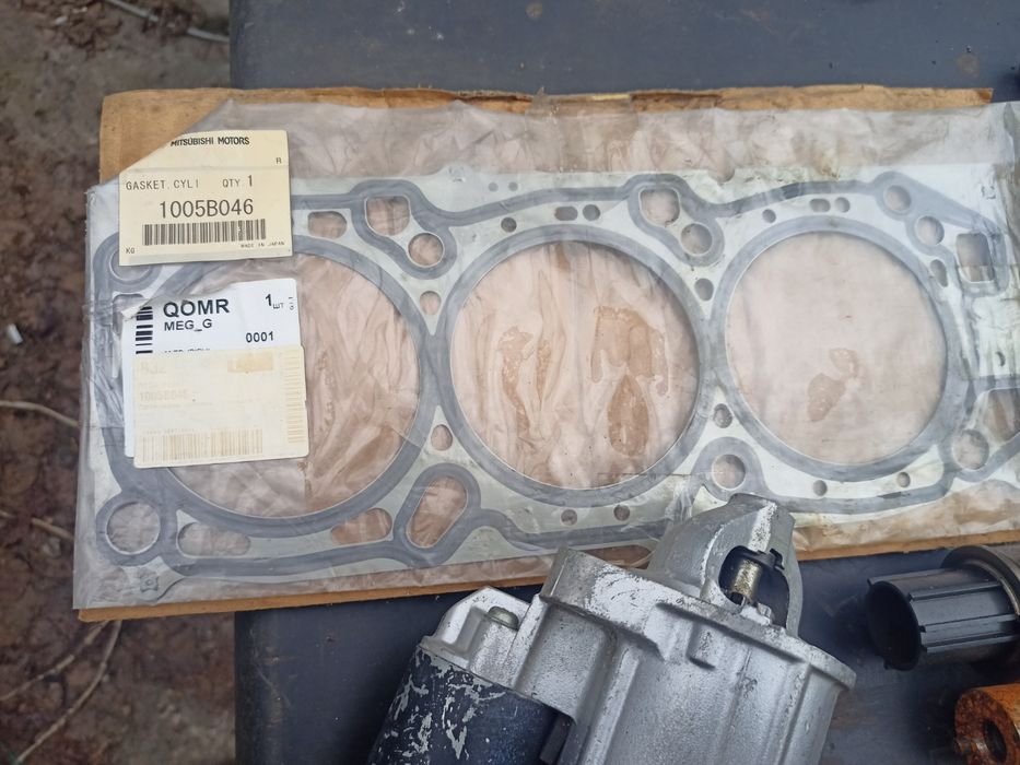 Запчастини для Мітсубісі Паджеро Вагон 3,8