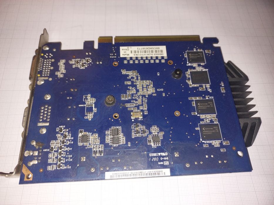 Placa Grafica Asus C561_M2