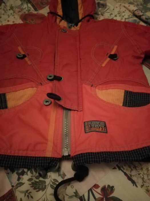 Kurtka wiosenno jesienna 3-4 lata