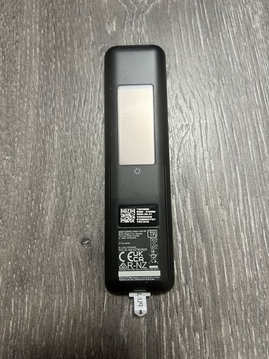 Оригінальний пульт Samsung BN59-01432J/BN59-01480K з сонячною панелю.