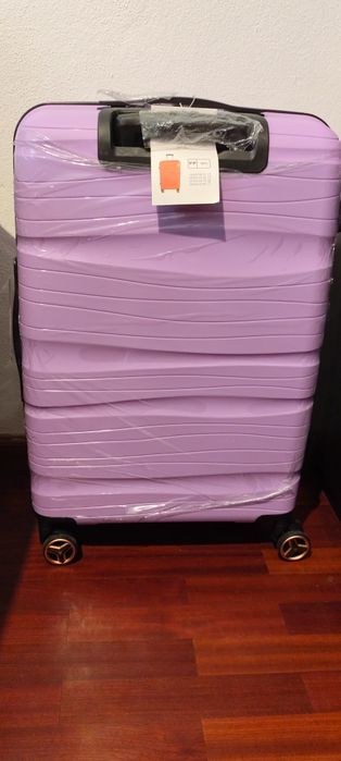 Malas de viagem de 23kg, novas.