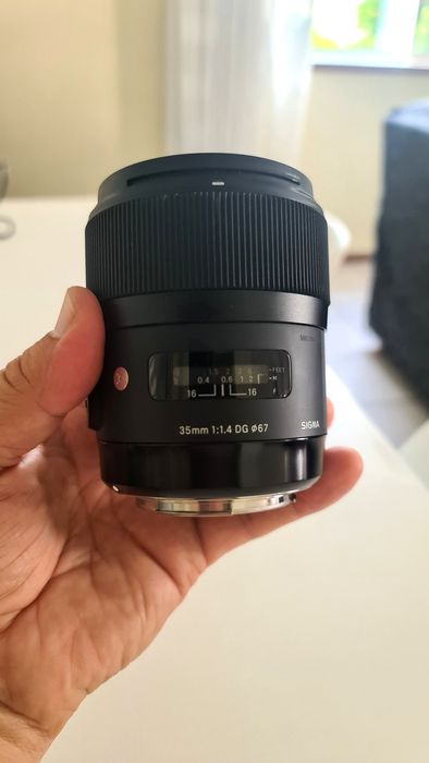 Sigma 35mm f/1.4 DG HSM Art mount canon ef...para reparação ou peças
Canon EF - Para reparar
Vendo Sigma 35mm f/1.4 DG