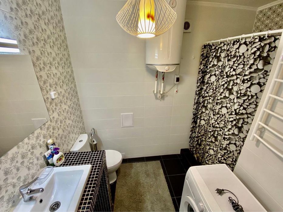 Уютная квартира с евроремонтом в самом центре города.