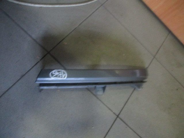 Friso ótica esquerda OPEL Zafira A (F75_)