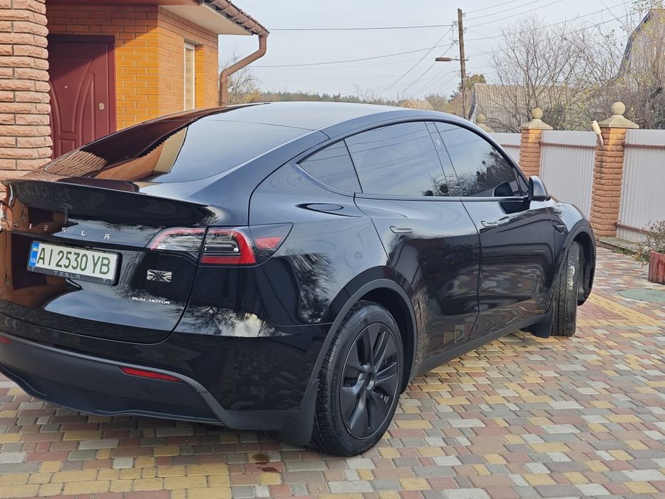 Tesla Model Y 2024р. 7 місць Продажа-Обмін