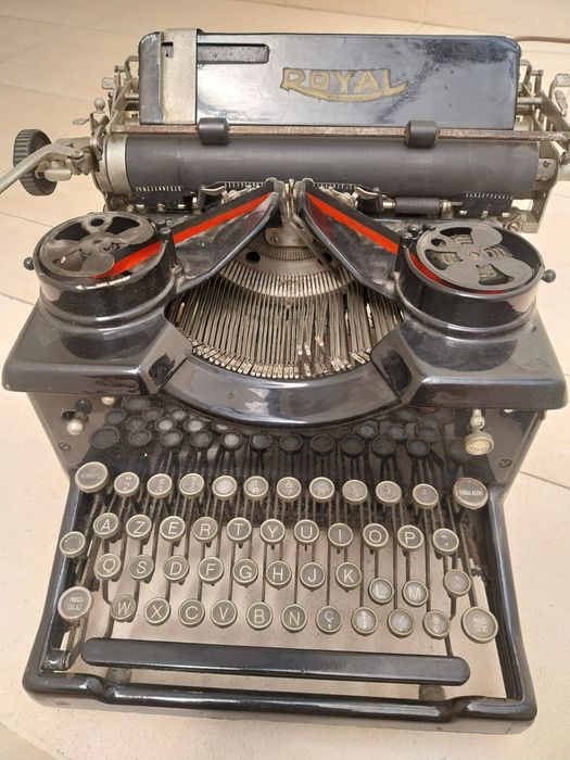Máquina de Escrever Antiga Royal Model 10 (Anos 20) - Visores de Vidro