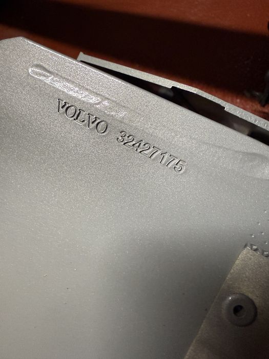 Підсилювач бампера Буфер Volvo C40 XC40 Recharge 32377149