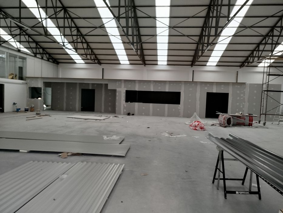 Serviços de Pladur e pintura