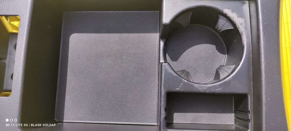 Tunel Środkowy Czarny Nawiew Cup Holder Audi A6 C6 Sedan 04 Gołdap