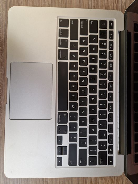 MacBook Pro A1502(EMC2835)2015(i5-5257U/8/128) на відновлення(запчастини)