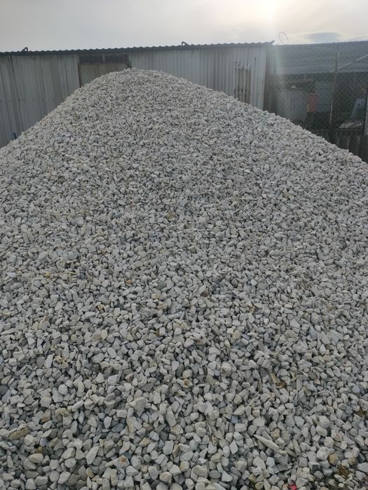 Piasek, żwir , otoczka 16-32 ,transport , roboty ziemne, drenaż ,szamb