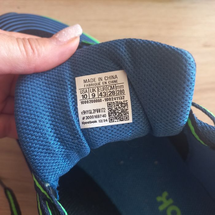 Кроссовки  Reebok Road Strider