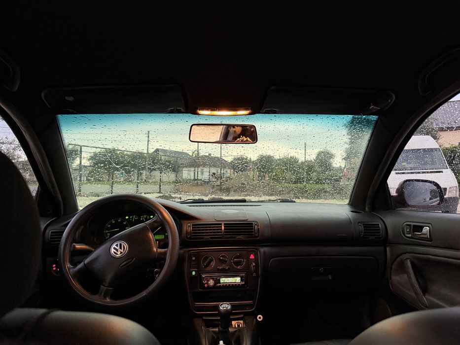 Volkswagen Passat B5 1.6 газ/бензин