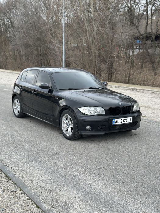 Продам BMW 1 Series E87