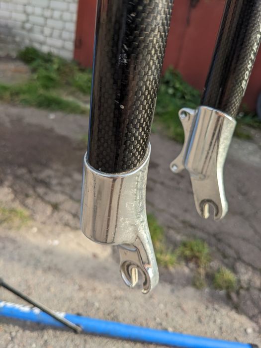 Вилка карбонова ригідна Bontrager SwitchBlade