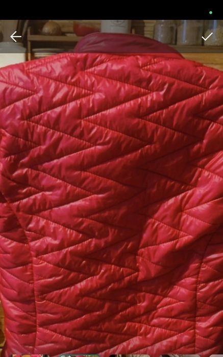 Reserved Czerwona kurtka jesienno wiosenna