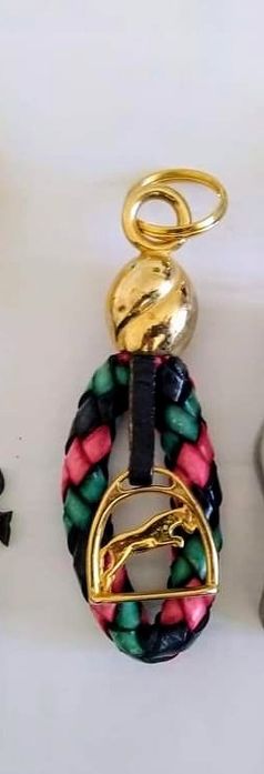 Objetos sobre Cavalos - Porta chaves e abre caricas bronze