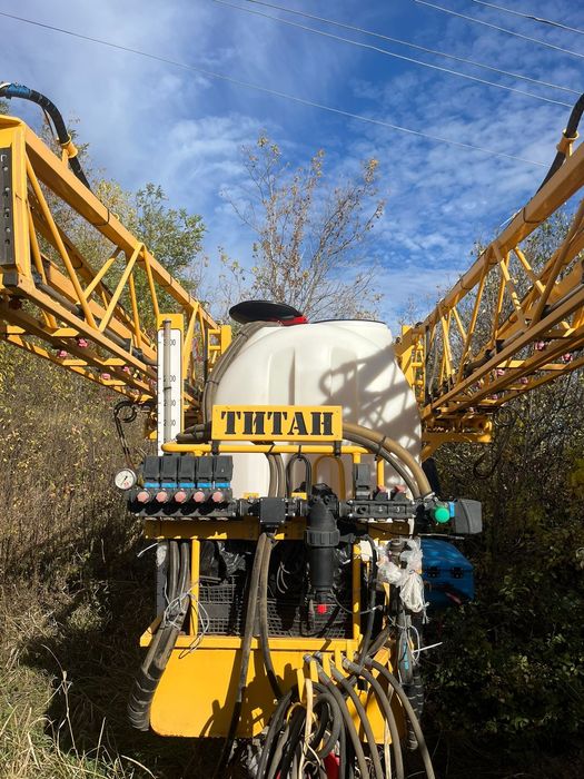 Продам оприскувач причіпний Богуслав