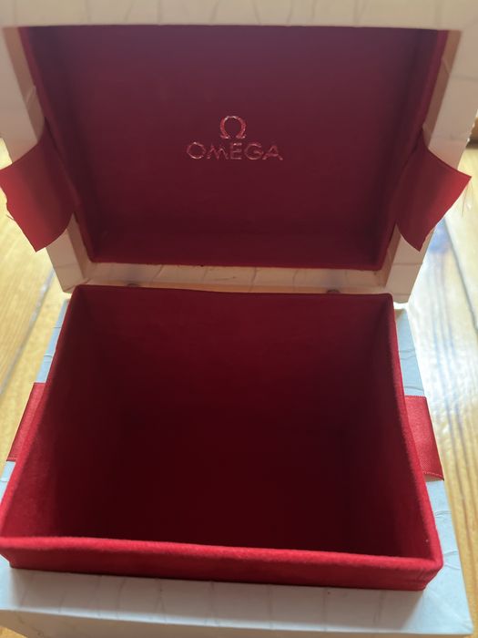 Pudelko oryginalne Omega