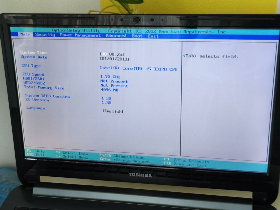 Toshiba Satellite U940-103 i5-3317U 4GB ram