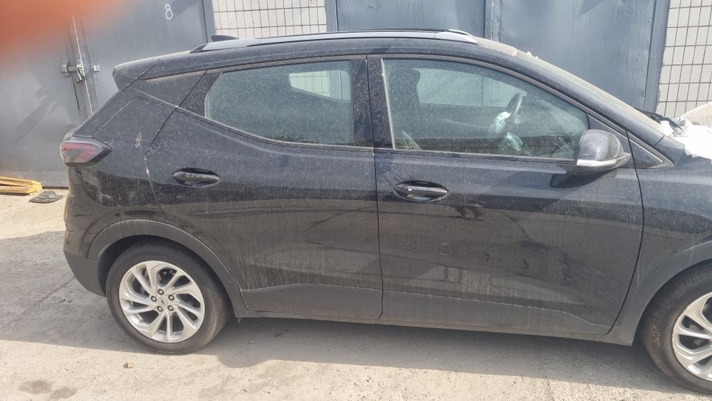 Chevrolet bolt euv (шевроле болт) двери в цвет