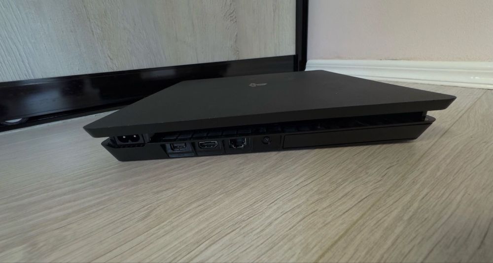 PlayStation 4slim 500gb только личная встреча