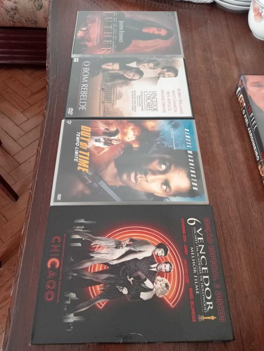 Lote de DVD'S - filmes, música e série