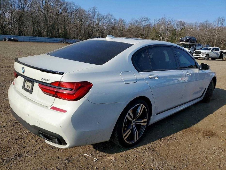 Bmw 740 I 2019 .