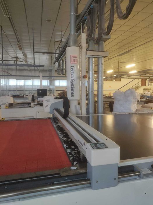 Maquina de corte Lectra vector 5000