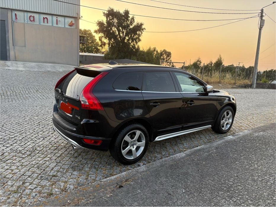URGENTE -  Volvo  XC 60 R- Design   (  BAIXA DE PREÇO ATÉ DIA 15/10 )