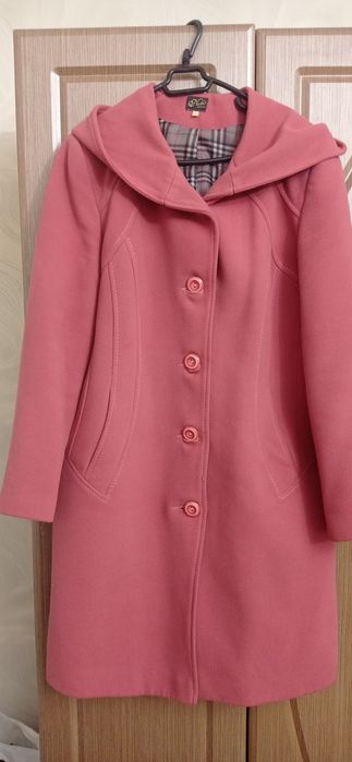 Пальто жіноче демісезонне