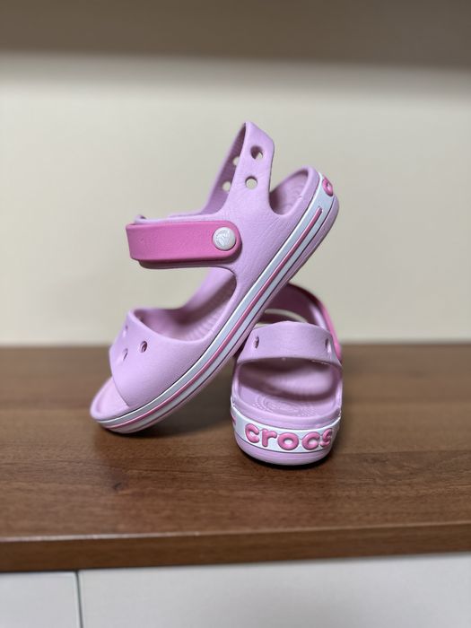 Босоніжки, сандалі, крокси для дівчинки  30-31р. Crocs( 19,5см)