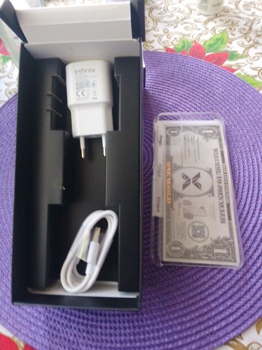 Telefon komórkowy nowy