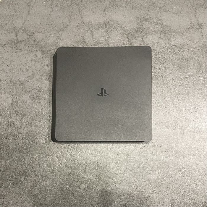 PlayStation 4 slim