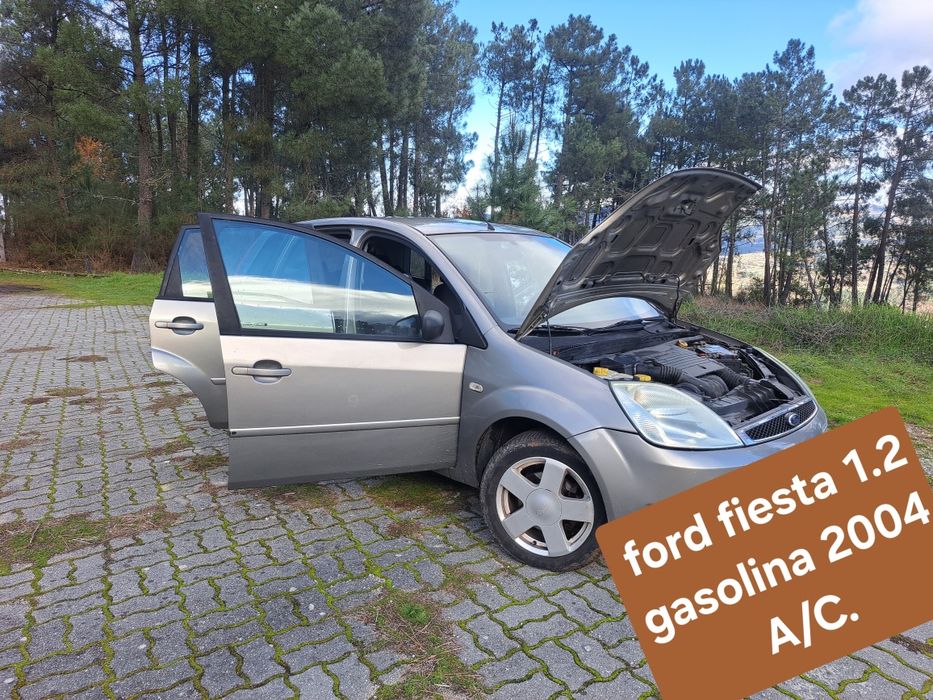 Ford fiesta 1.2 gasolina com A/C