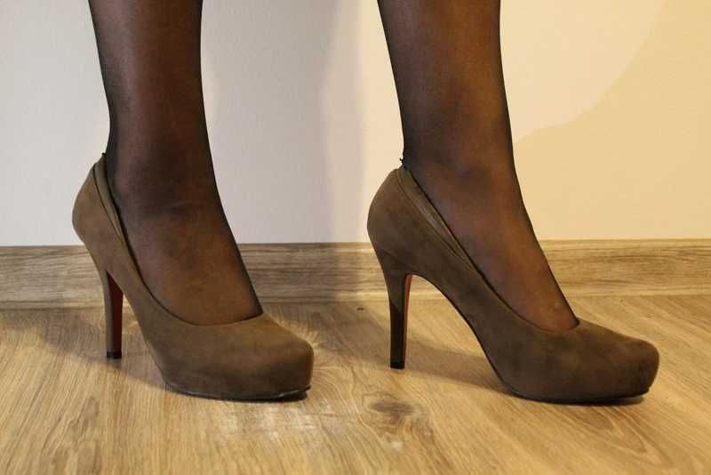 Szpilki damskie brązowe