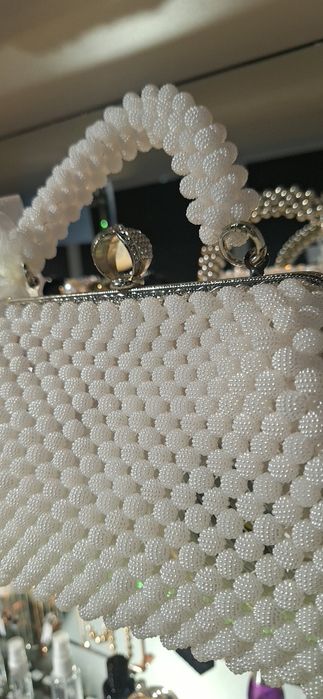 Шикарна сумочка із намистин