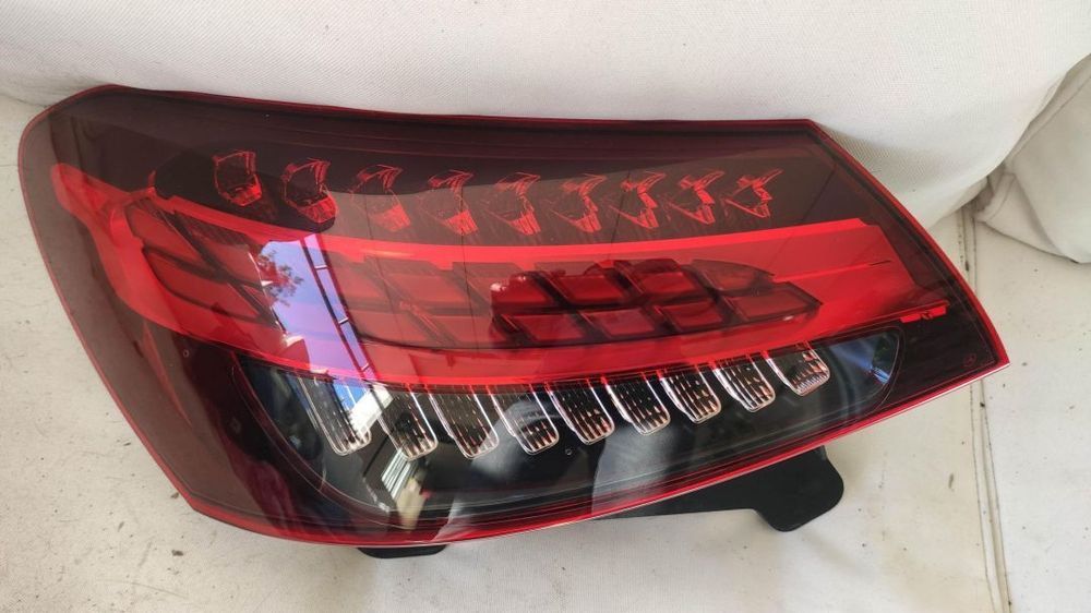 farolim esquerdo led Mercedes classe E w213 A2139065109