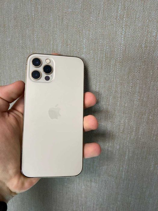 Продам iPhone 12 pro на 256 ГБ
