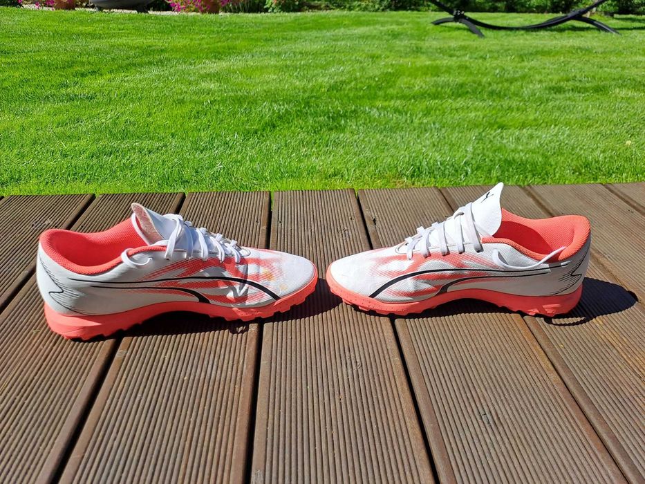 Buty piłkarskie PUMA 43