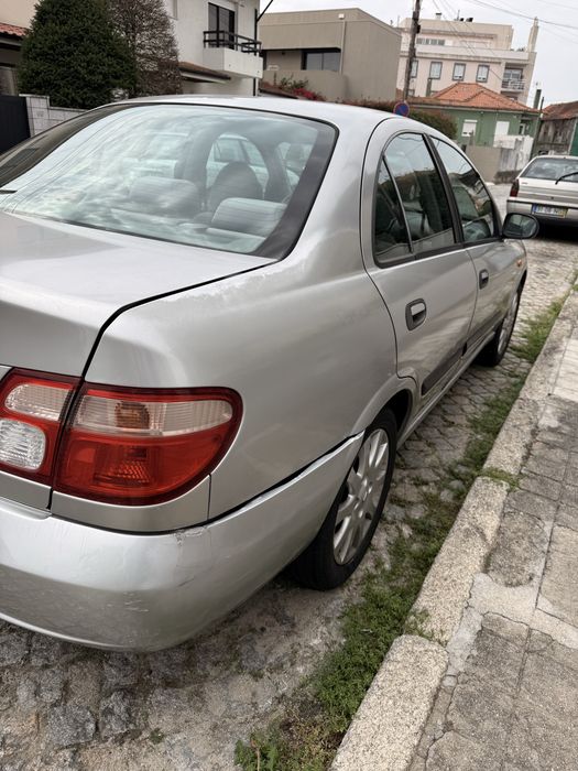 Nissan Almera 1.5 Gasolina | 168.000 km | AC | Manual