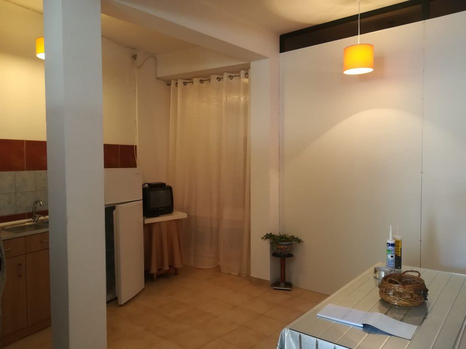 Aluga se apartamento T1 no centro histórico de Santa Comba Dão