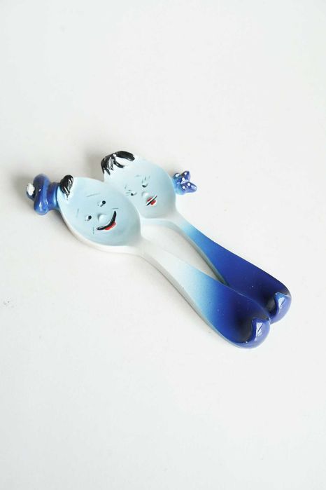 Various Kitchen Items425701347647170566