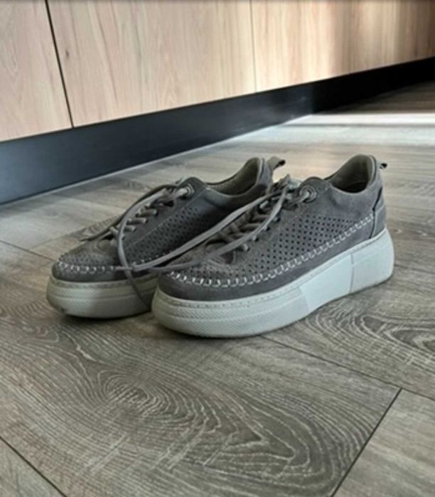 лофери La Pinta замша товста підошва 37 розмір