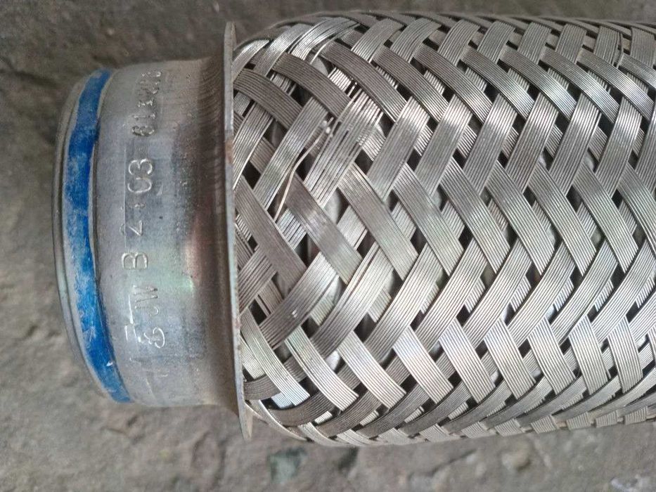 Гофра вихлопа.         .