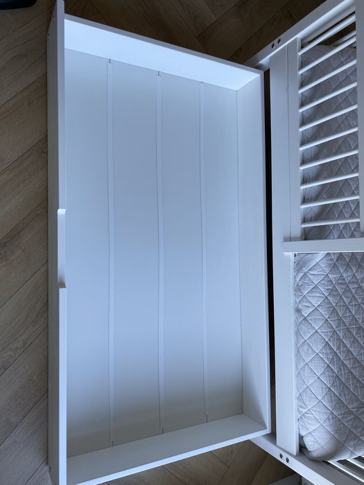 Drewniane łóżko dziecięce Beddy 70x140 materac akcesoria