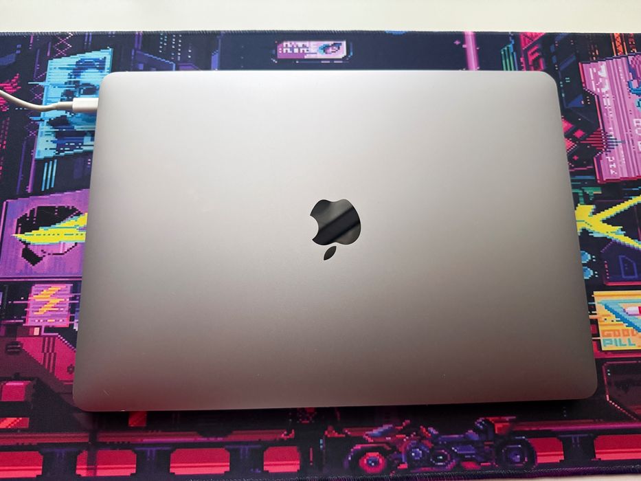 MacBook Air M1 16 GB Ram, 512 Pamięć, Space Gray